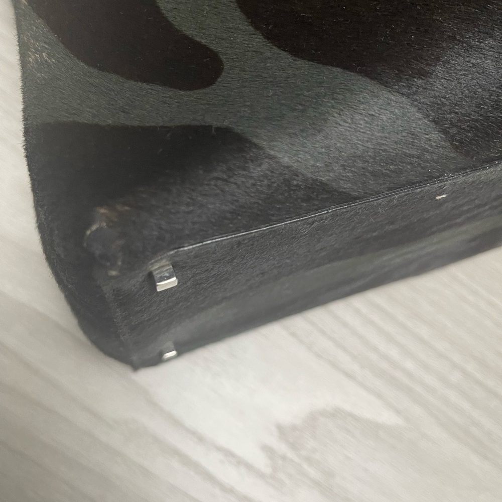 Authentic Salvador Ferragamo Bag - Picture 13 of 16
